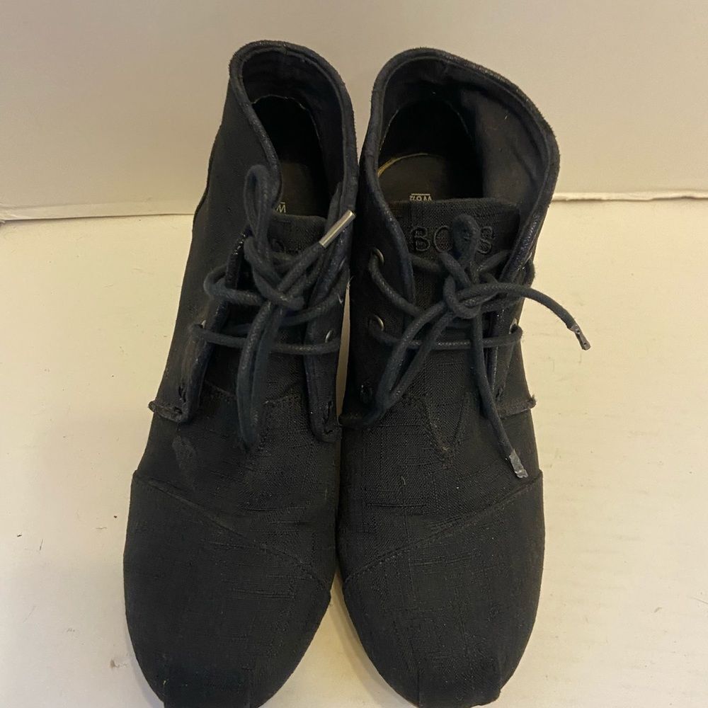 Bobs ankle black booties laces size 8.5 memory foam - Picture 3 of 6
